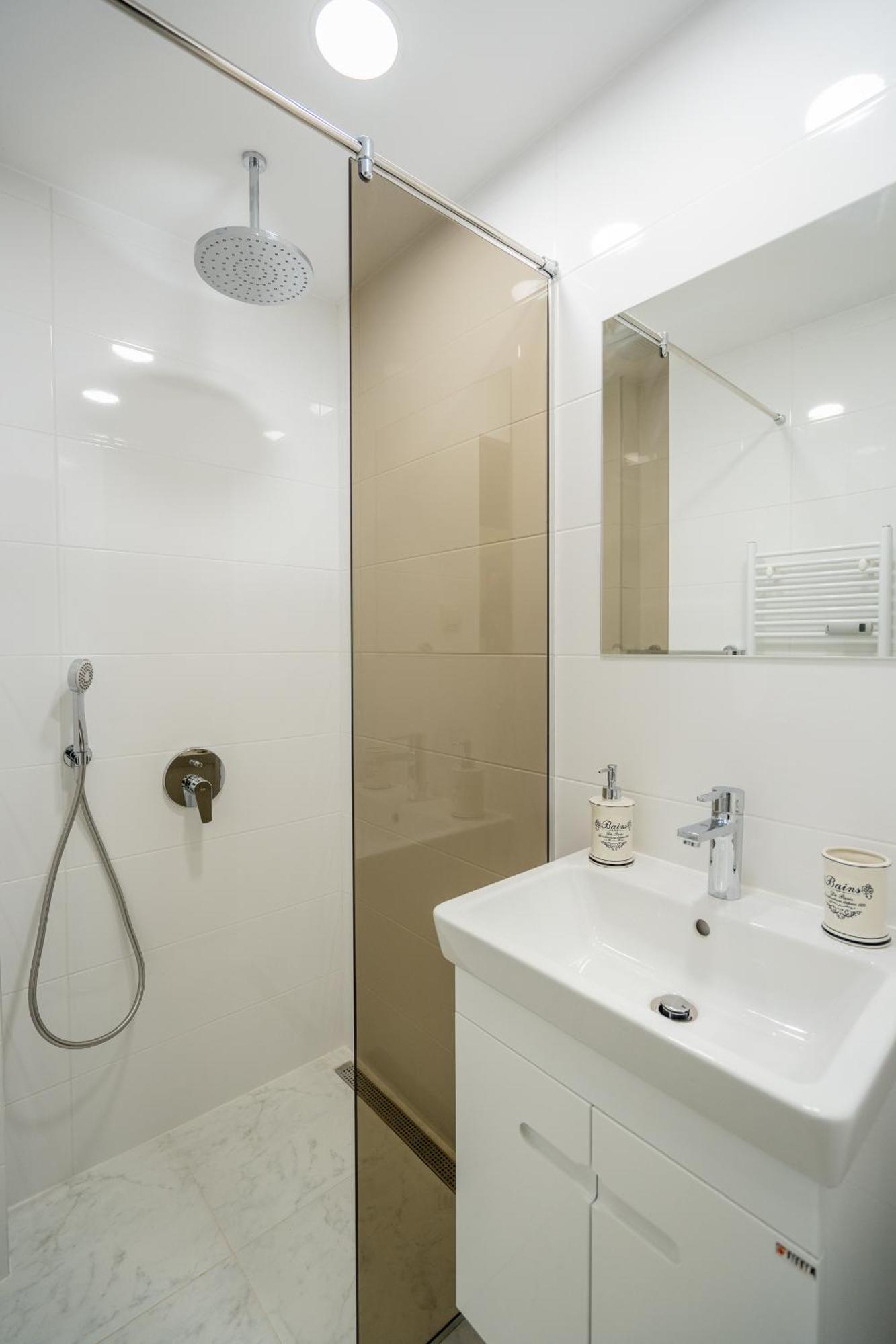 Top Location Central New & Spacious 3 Bdr Apt Medical Academy Sofya Dış mekan fotoğraf