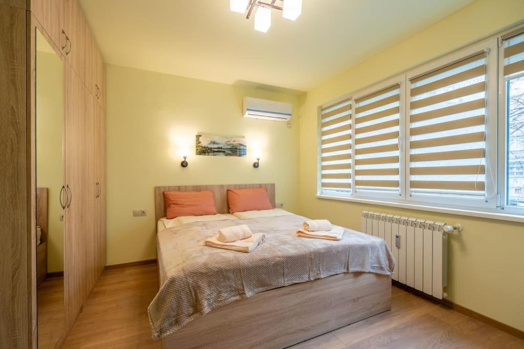 Top Location Central New & Spacious 3 Bdr Apt Medical Academy Sofya Dış mekan fotoğraf